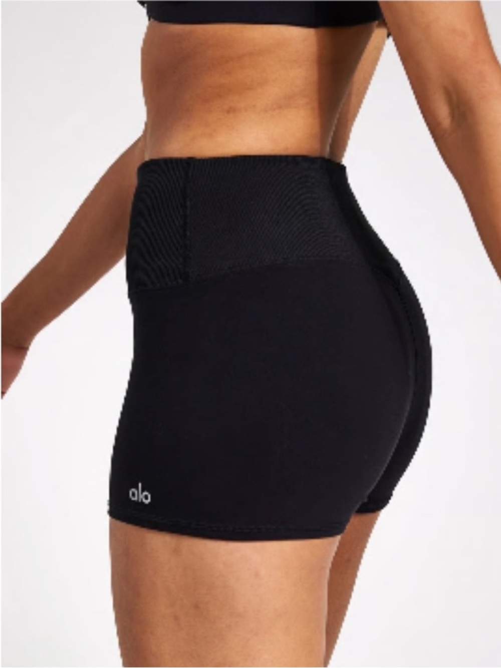 alo Yoga Alosoft Aura Short Black Small NWOT